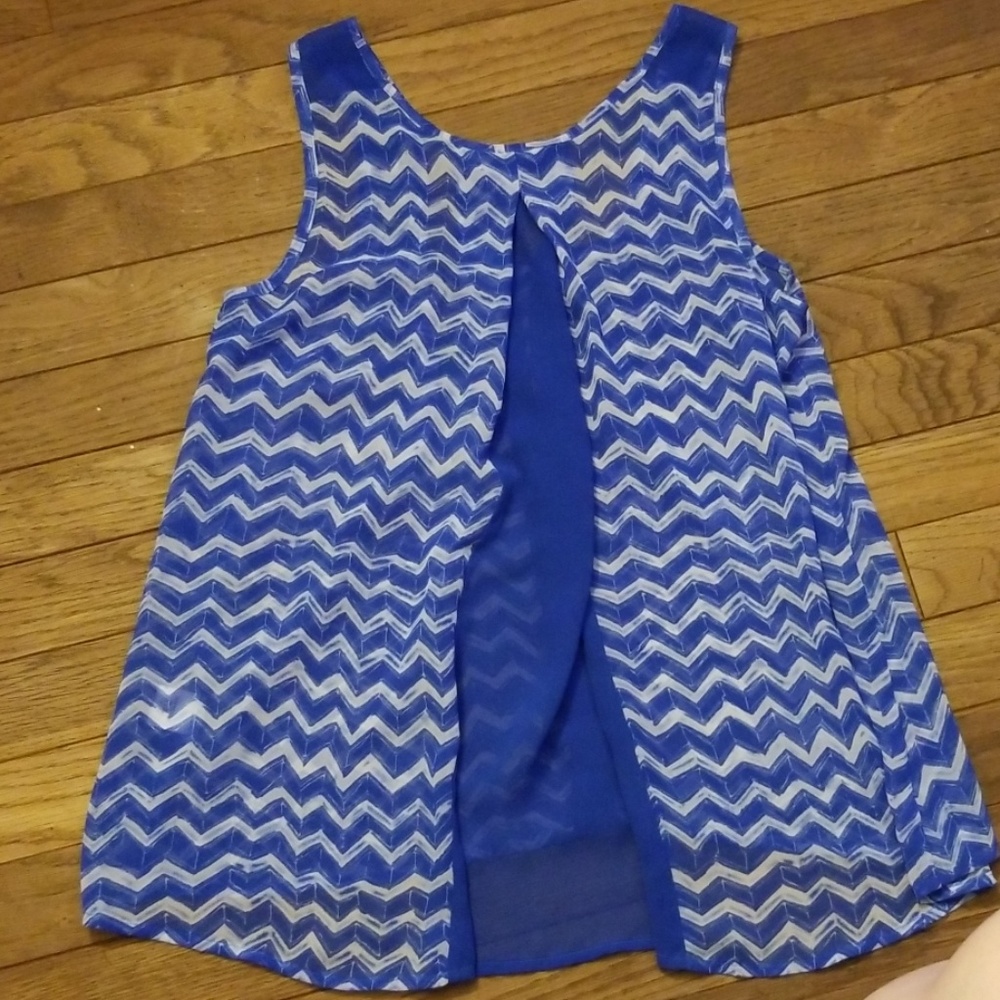 Blouse - Picture 2 of 3